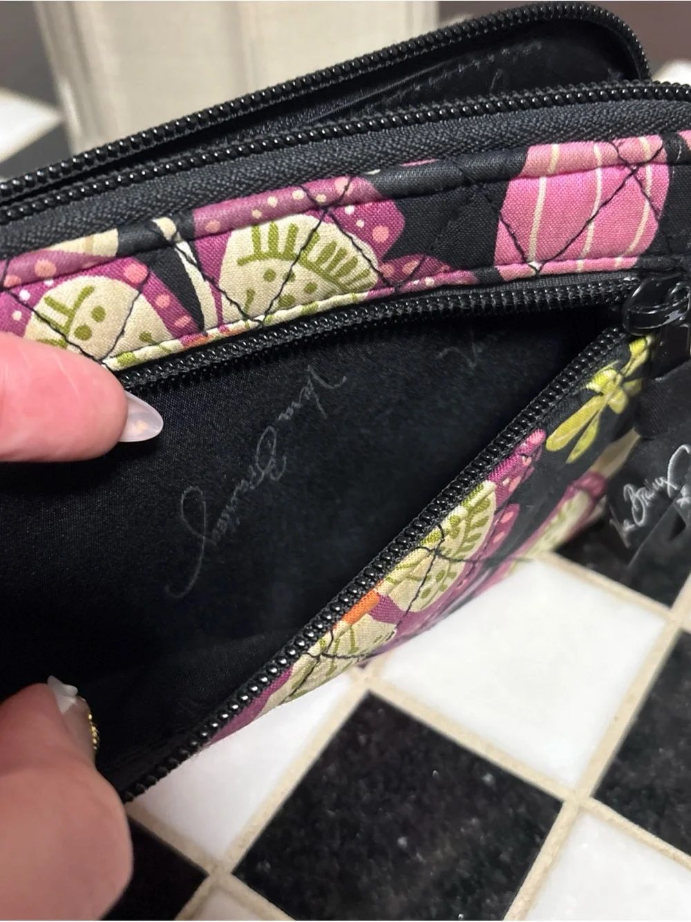 Vera Bradley PIROUETTE PINK Retired Pattern Vintage Turn Lock Wallet Clutch